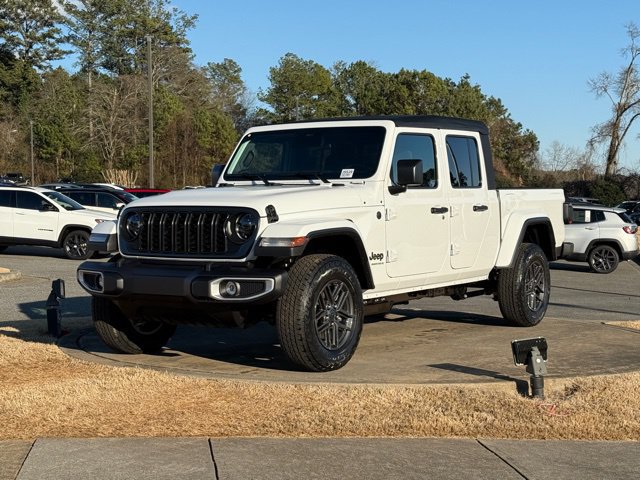 New 2026 Jeep Gladiator Sport AWD/4WD image 3