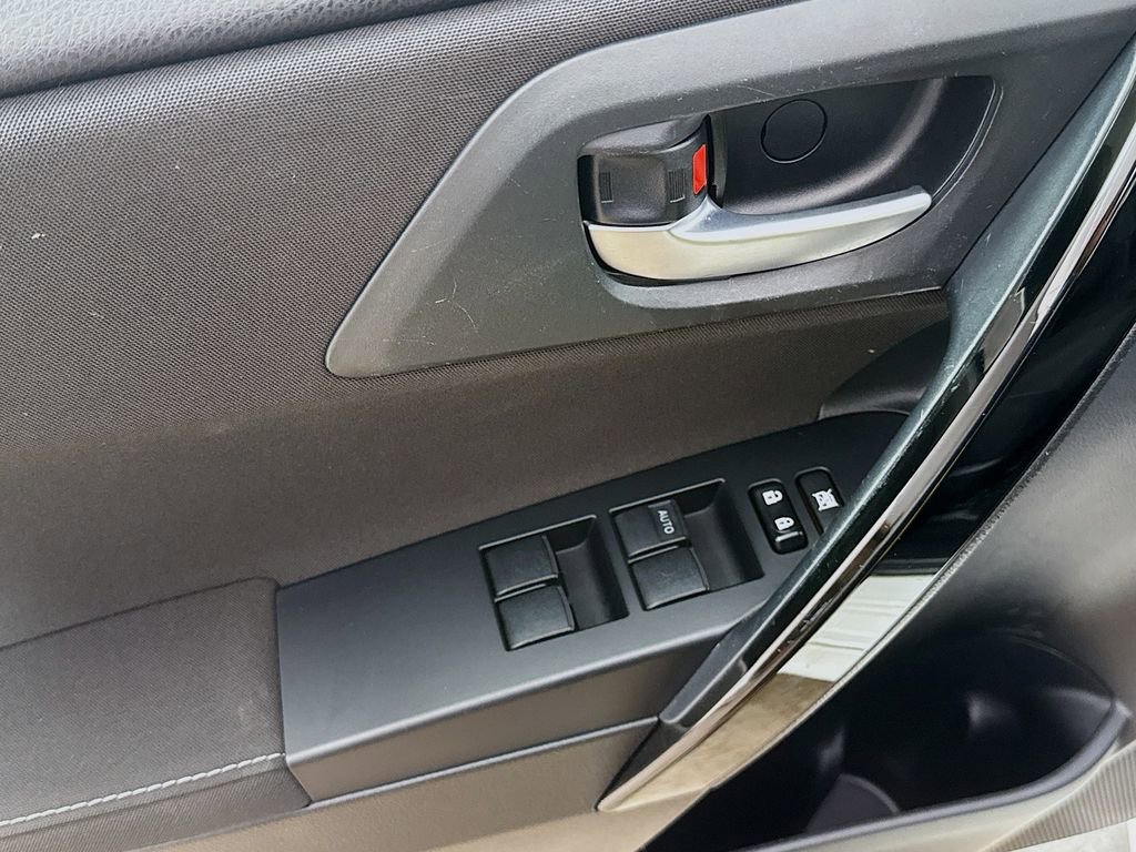 Used 2017 Toyota Corolla iM w/ Carpet Mat Package FWD image 20