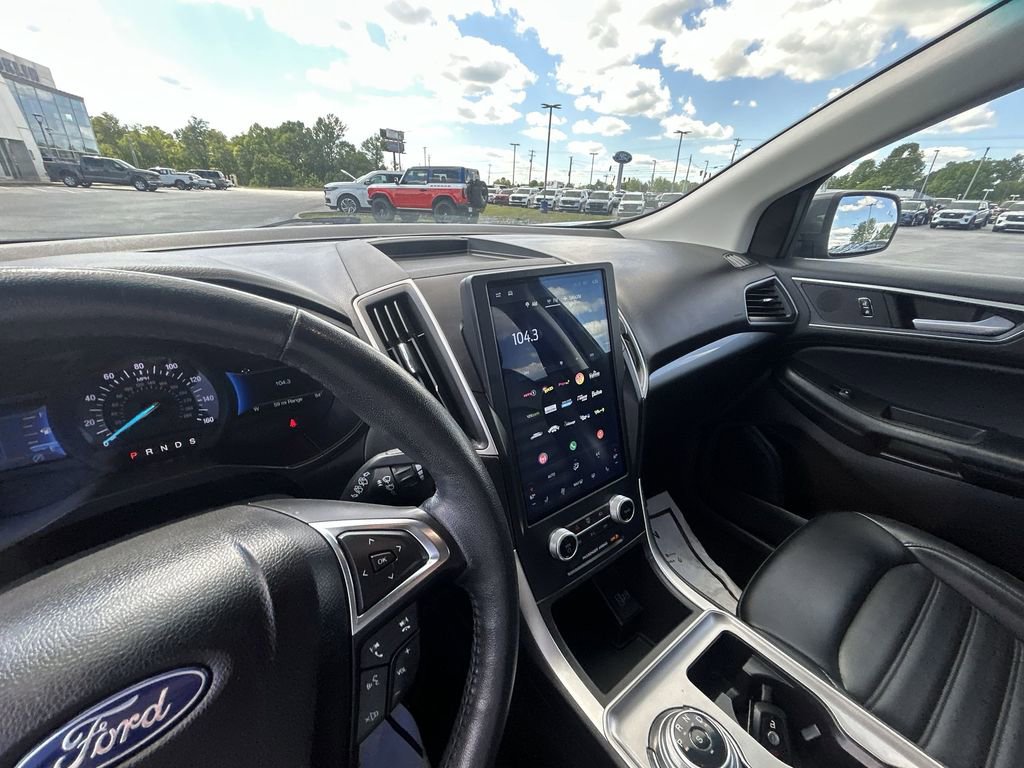 Used 2023 Ford Edge SEL AWD/4WD image 12