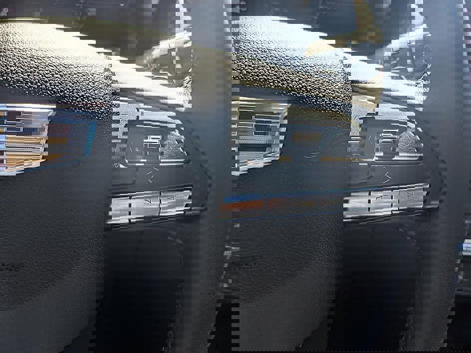 New 2025 Cadillac CT4 Premium Luxury image 18