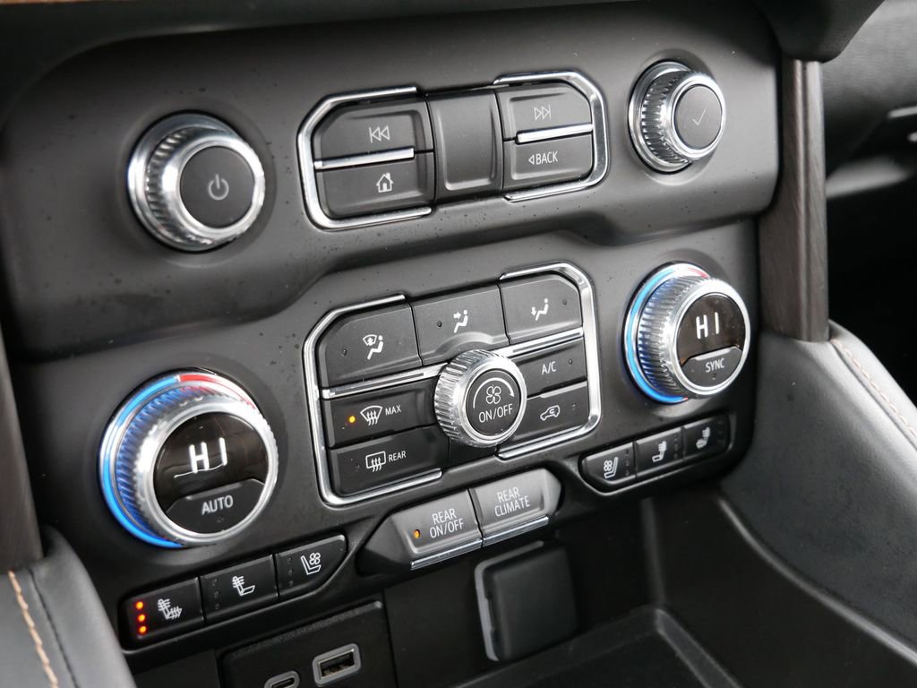 Used 2024 GMC Yukon AT4 image 19