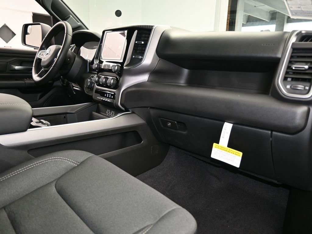 New 2026 RAM 1500 Express image 39