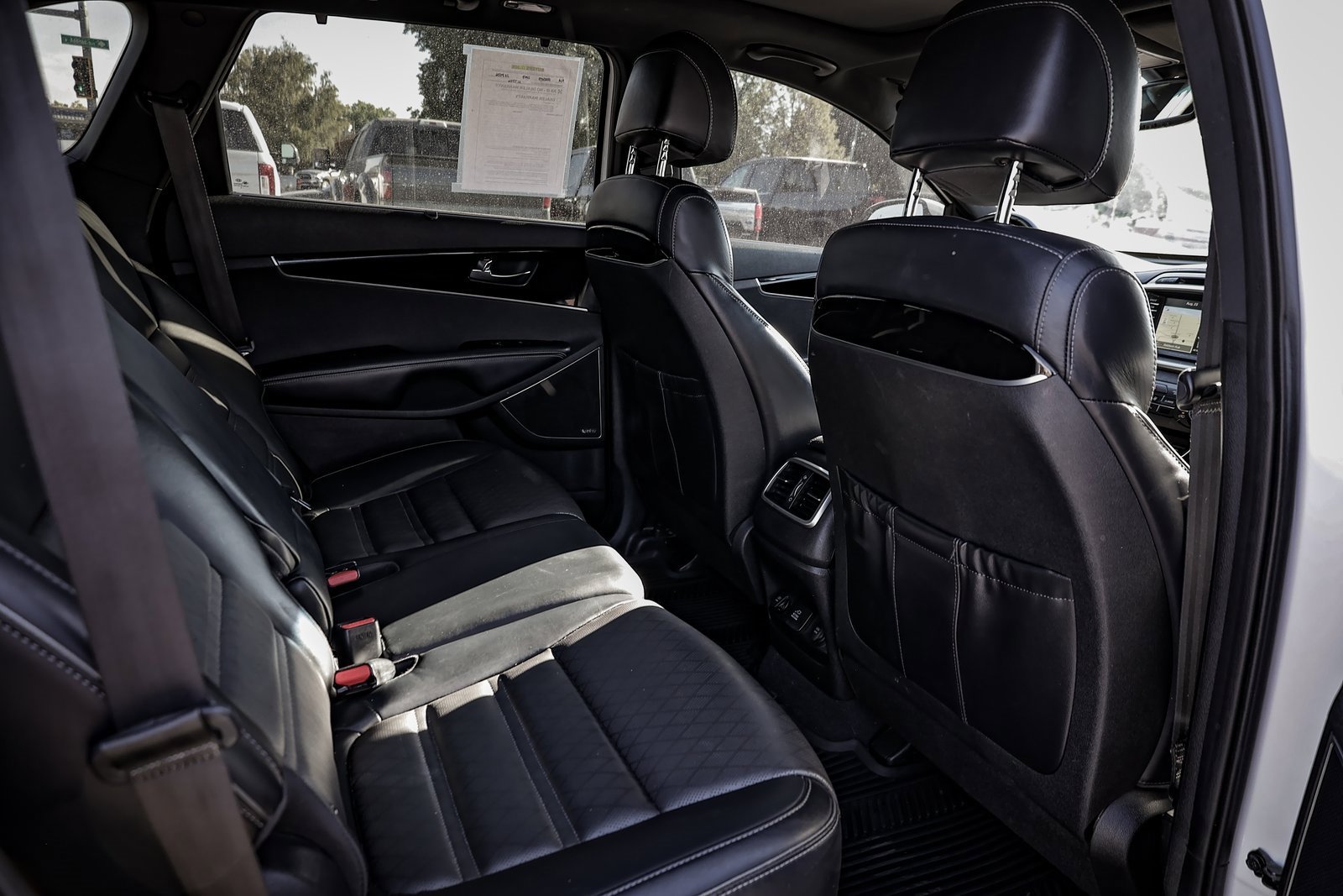 Used 2017 Kia Sorento SX image 22