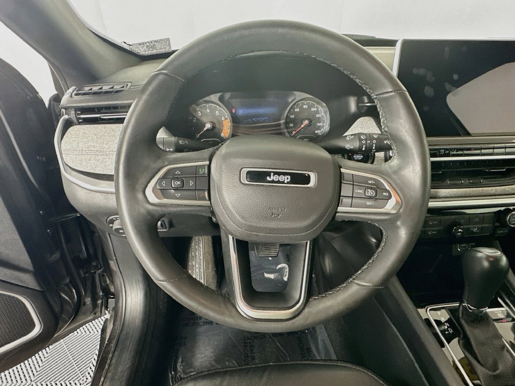 Used 2023 Jeep Compass Latitude AWD/4WD image 15