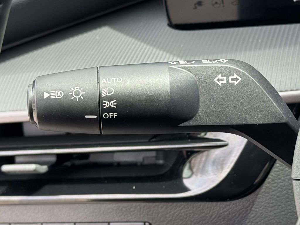 Certified 2025 Nissan Murano SV AWD/4WD image 21