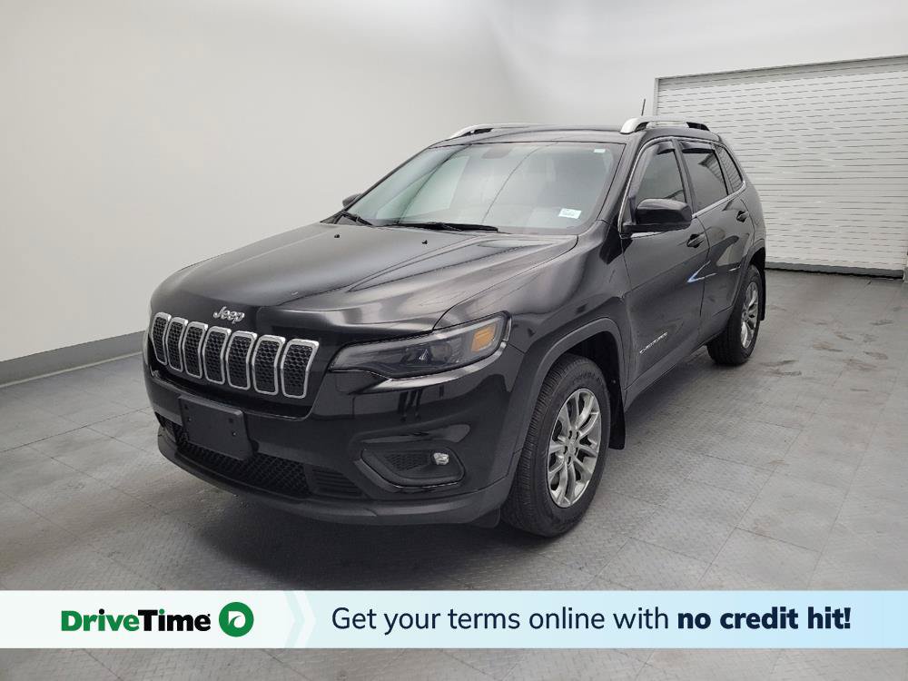 Used 2019 Jeep Cherokee Latitude Plus w/ Cold Weather Group AWD/4WD image 1