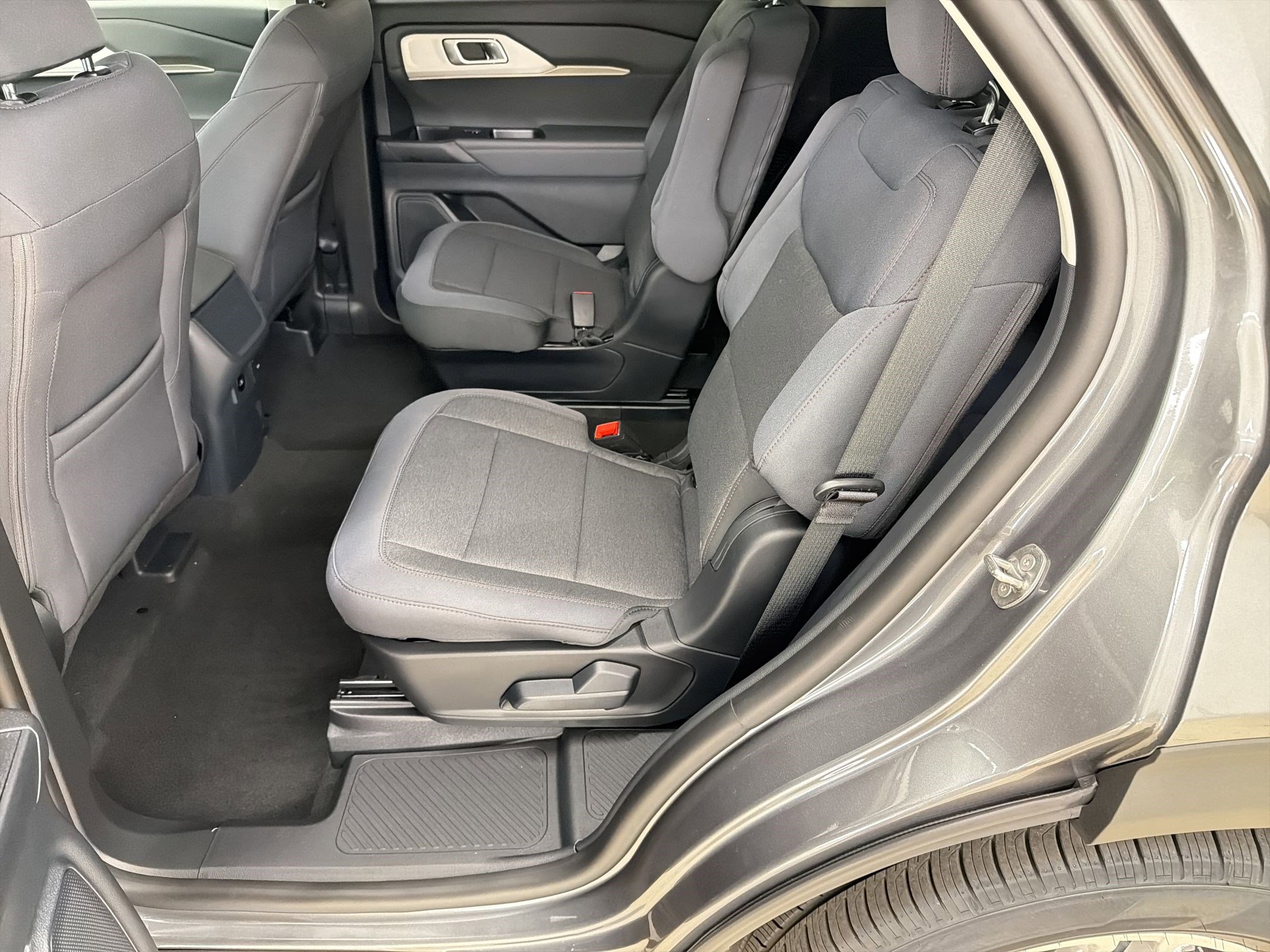 New 2026 Ford Explorer Active image 15