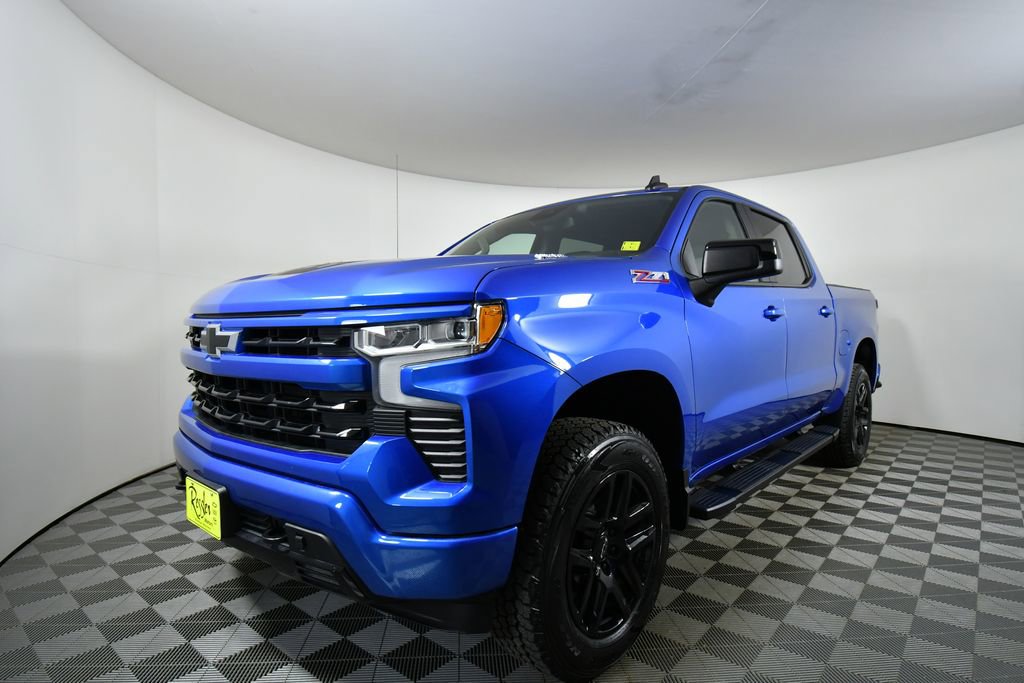 Used 2024 Chevrolet Silverado 1500 RST w/ Convenience Package II image 6