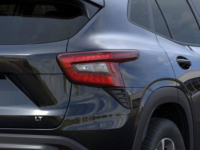 Used 2026 Chevrolet Trax LT w/ Driver Confidence Package FWD image 11