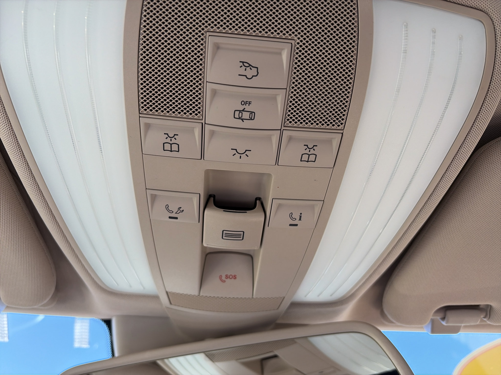 Used 2016 Mercedes-Benz E 350 4MATIC Sedan image 14