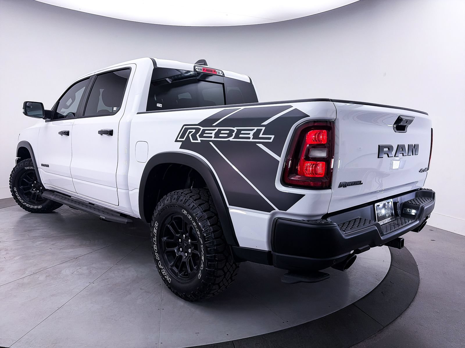 Used 2025 RAM 1500 Rebel w/ Rebel Level 2 Equipment Group AWD/4WD image 2