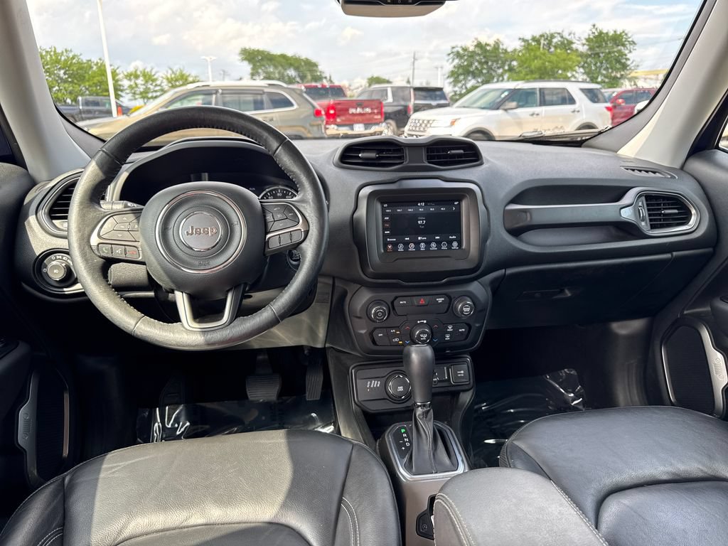 Certified 2020 Jeep Renegade Limited w/ Safety and Security Group AWD/4WD image 15