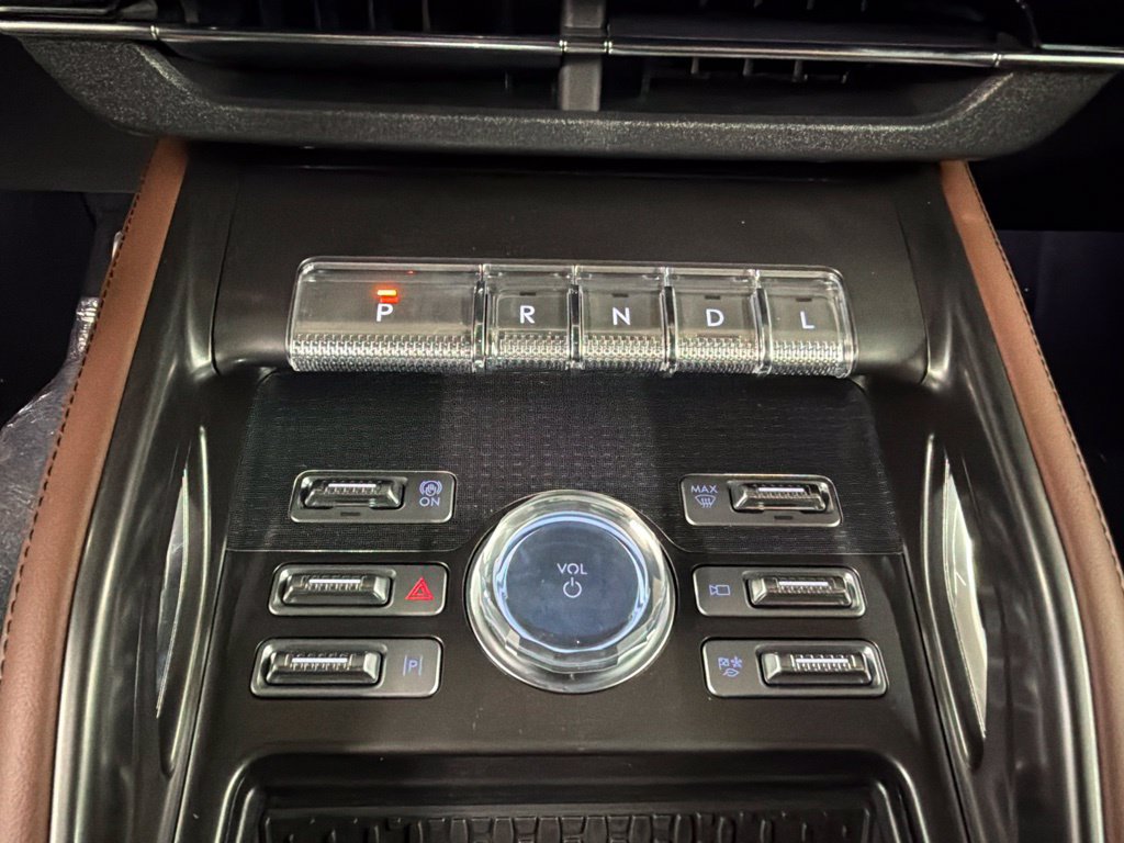 New 2026 Lincoln Nautilus Reserve AWD/4WD image 15