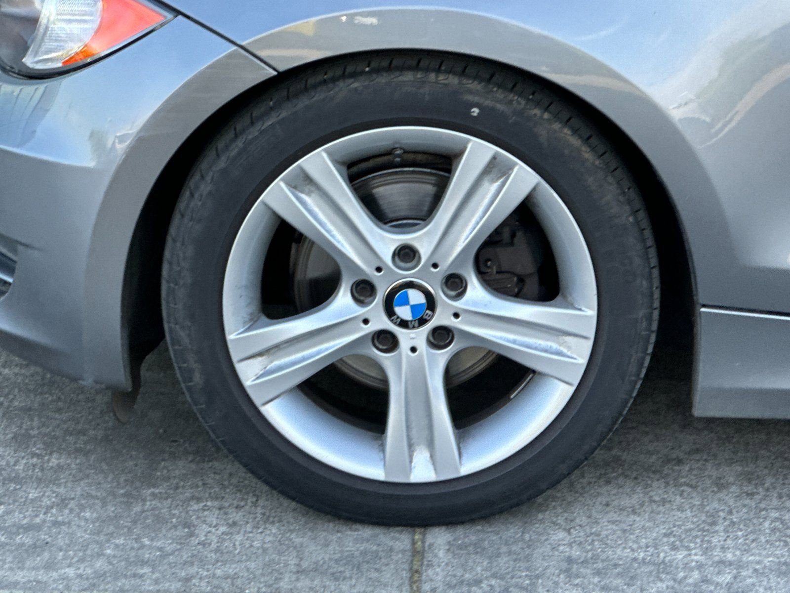 Used 2011 BMW 128i Convertible RWD image 20