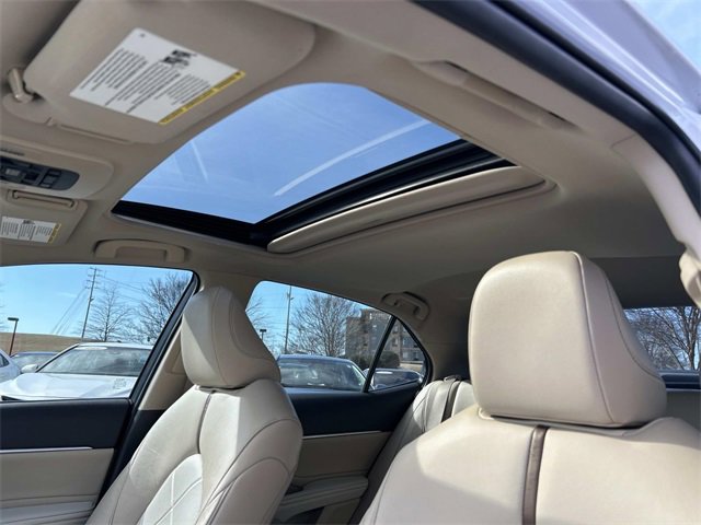 Used 2018 Toyota Camry XLE image 21