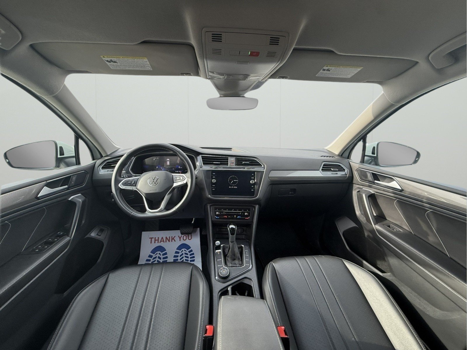 Used 2024 Volkswagen Tiguan SE AWD/4WD image 27
