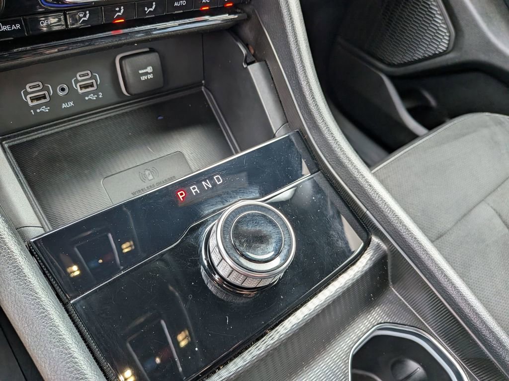 Used 2024 Jeep Grand Cherokee Altitude AWD/4WD image 18