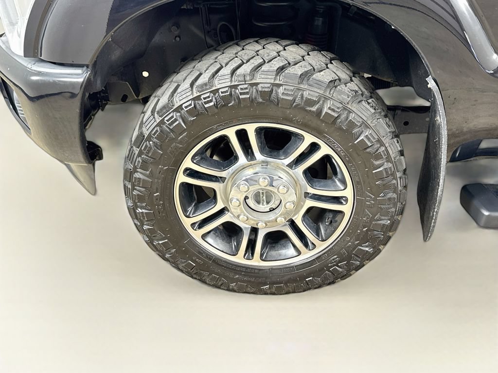 Used 2016 Ford F350 Platinum w/ Platinum Package AWD/4WD image 28