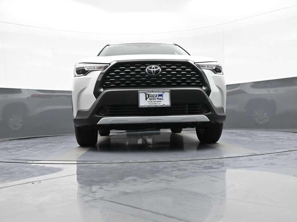 Certified 2024 Toyota Corolla Cross LE AWD/4WD image 26