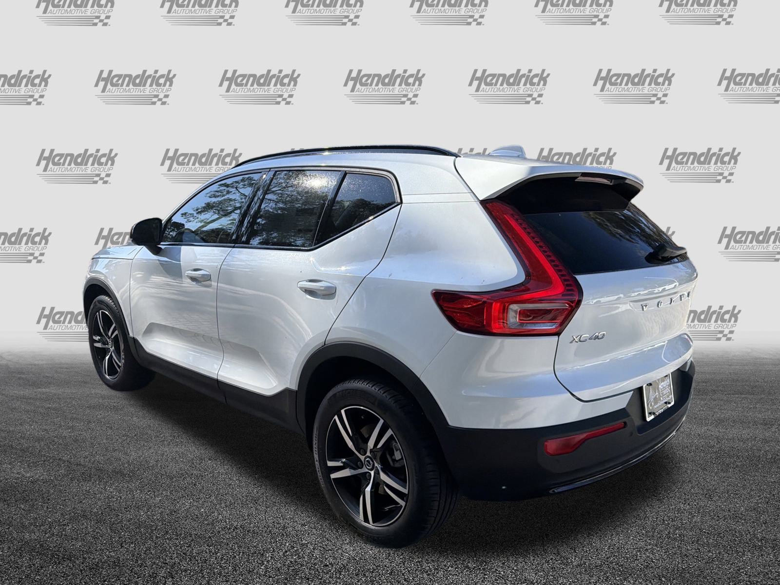 New 2026 Volvo XC40 B4 Core FWD image 7