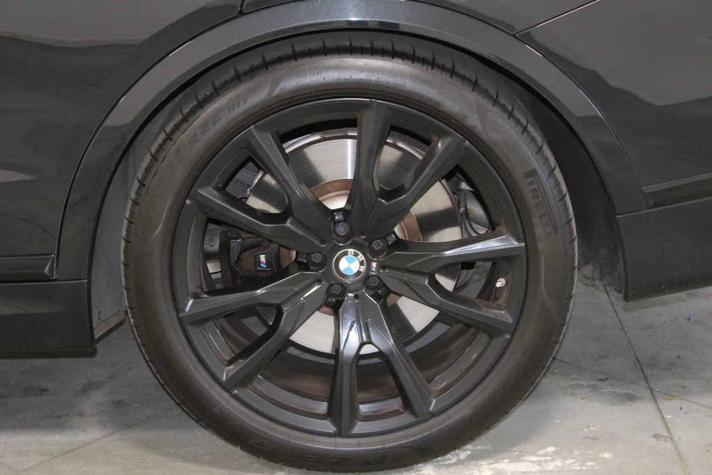 Used 2024 BMW X7 M60i w/ Executive Package image 16