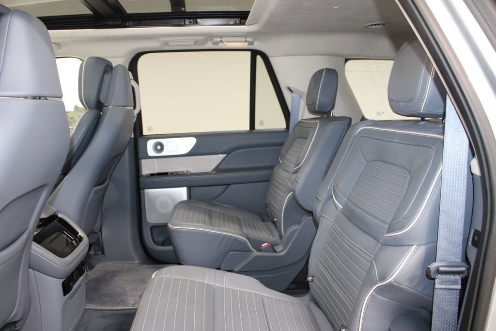 Used 2023 Lincoln Navigator L Black Label image 26