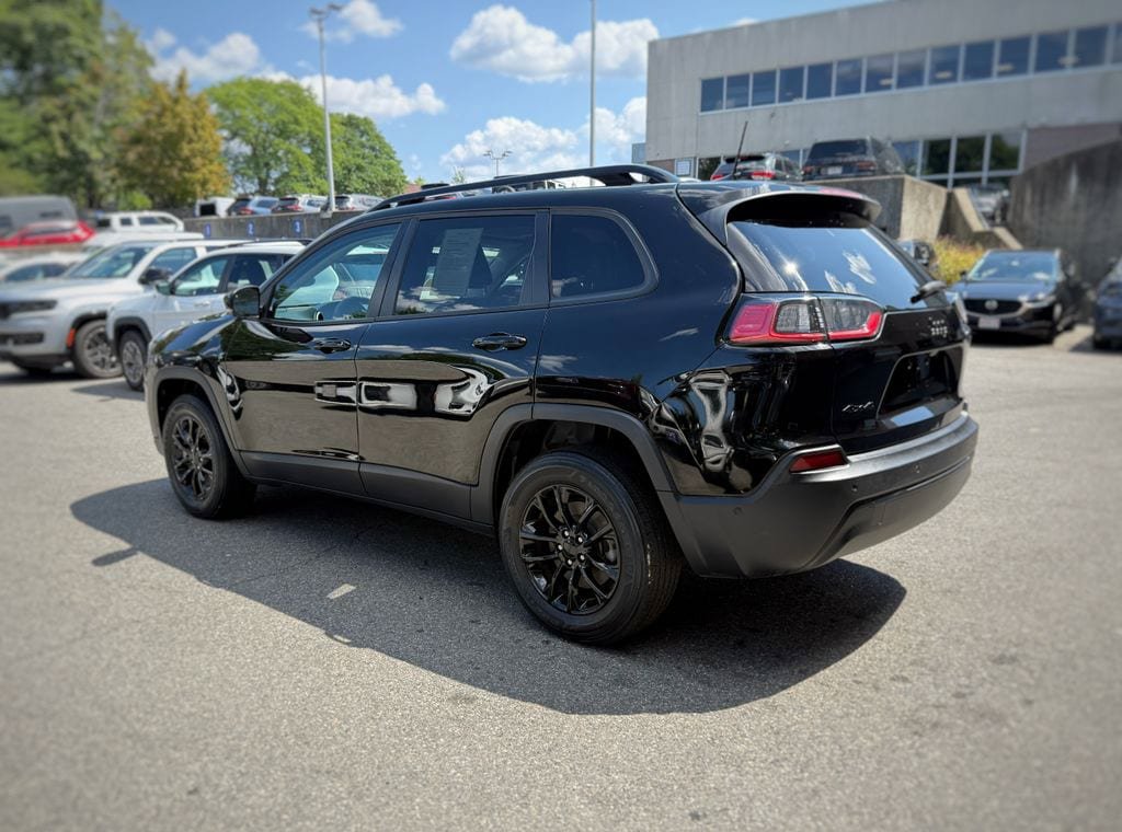 Used 2023 Jeep Cherokee Altitude Lux w/ Lux Elite Package AWD/4WD image 12
