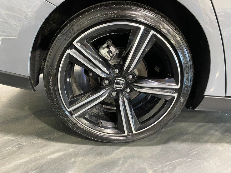 Used 2025 Honda Accord Sport image 9