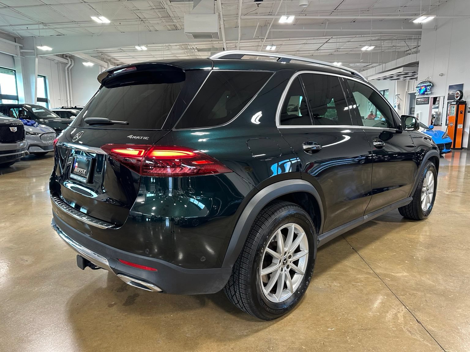 Used 2024 Mercedes-Benz GLE 450e 4MATIC image 7