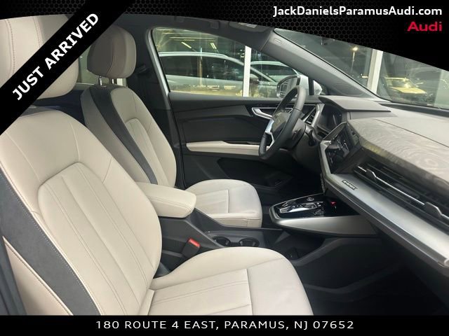 Used 2026 Audi Q4 e-tron Premium w/ Convenience Package image 18