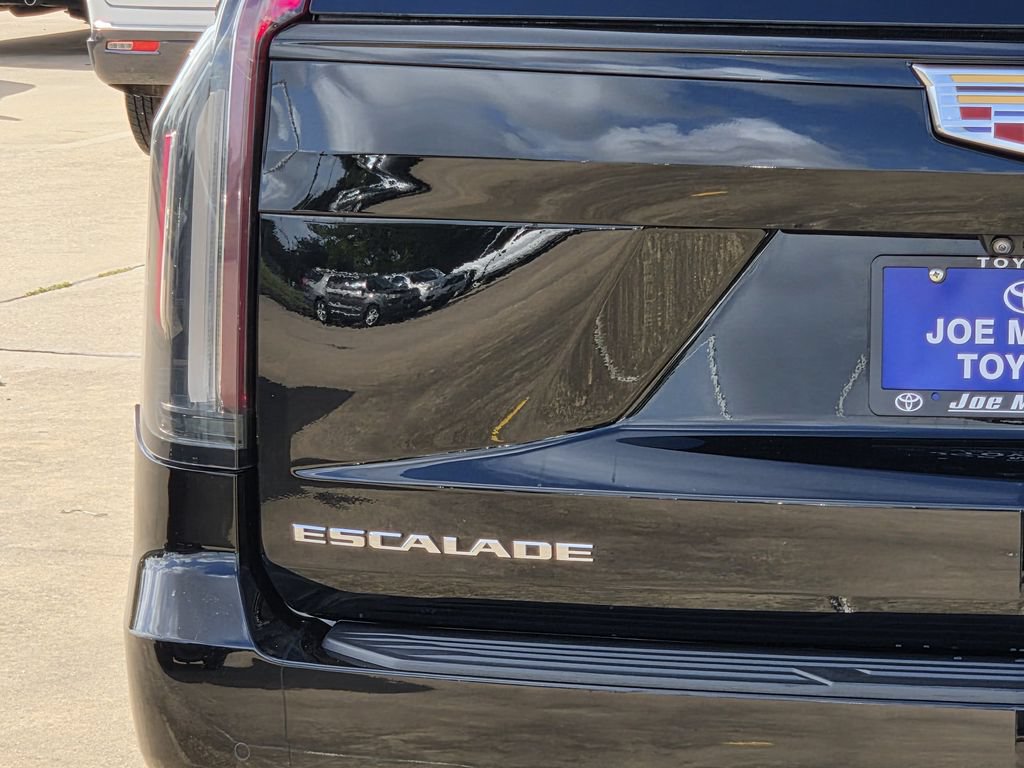 Used 2021 Cadillac Escalade Sport Platinum RWD image 10