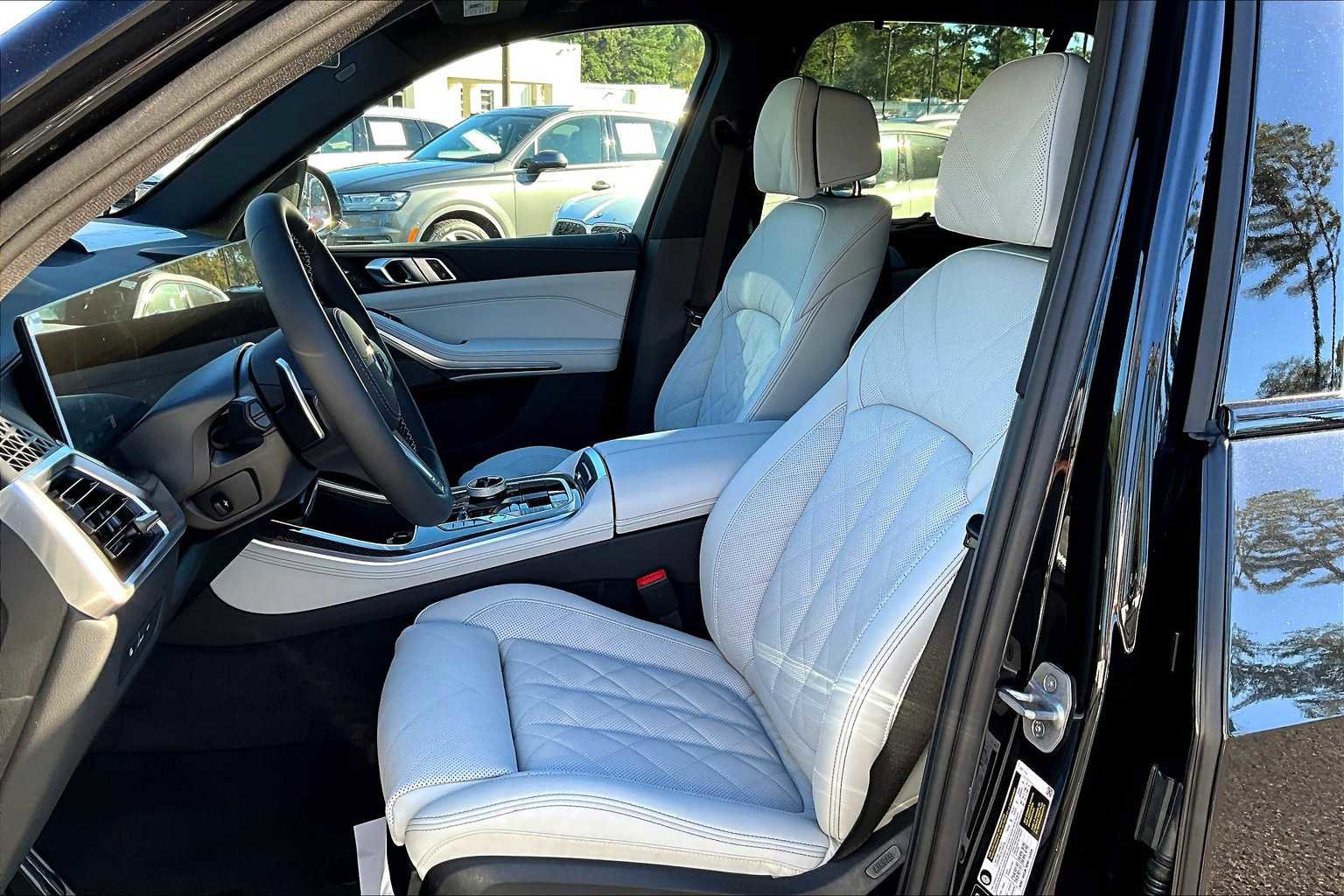 New 2026 BMW X5 M60i image 9