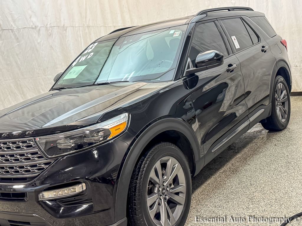 Used 2023 Ford Explorer XLT w/ Equipment Group 202A image 5