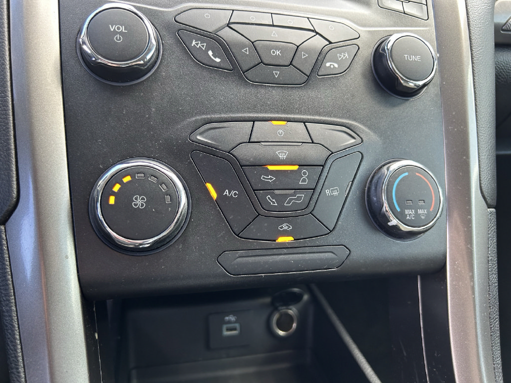 Used 2019 Ford Fusion S FWD image 26