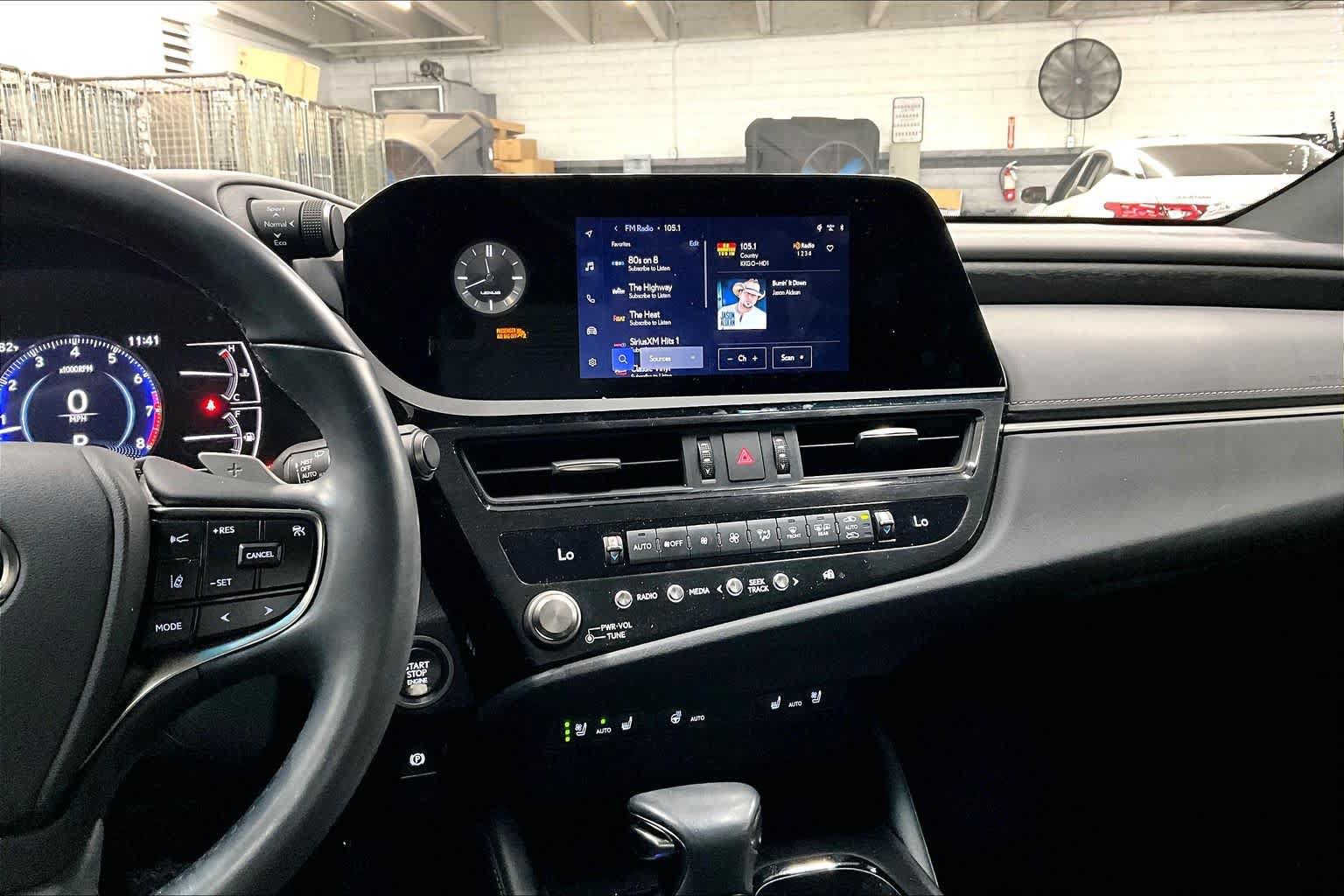 Used 2024 Lexus ES 350 w/ Premium Package FWD image 34