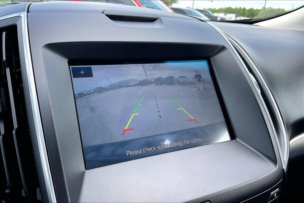 Used 2015 Ford Edge Titanium w/ Technology Package image 13