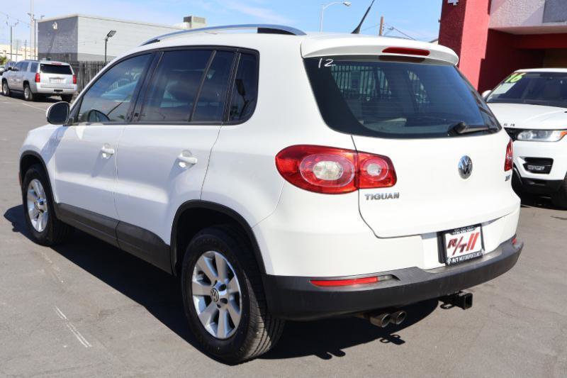 Used 2010 Volkswagen Tiguan 2WD image 5