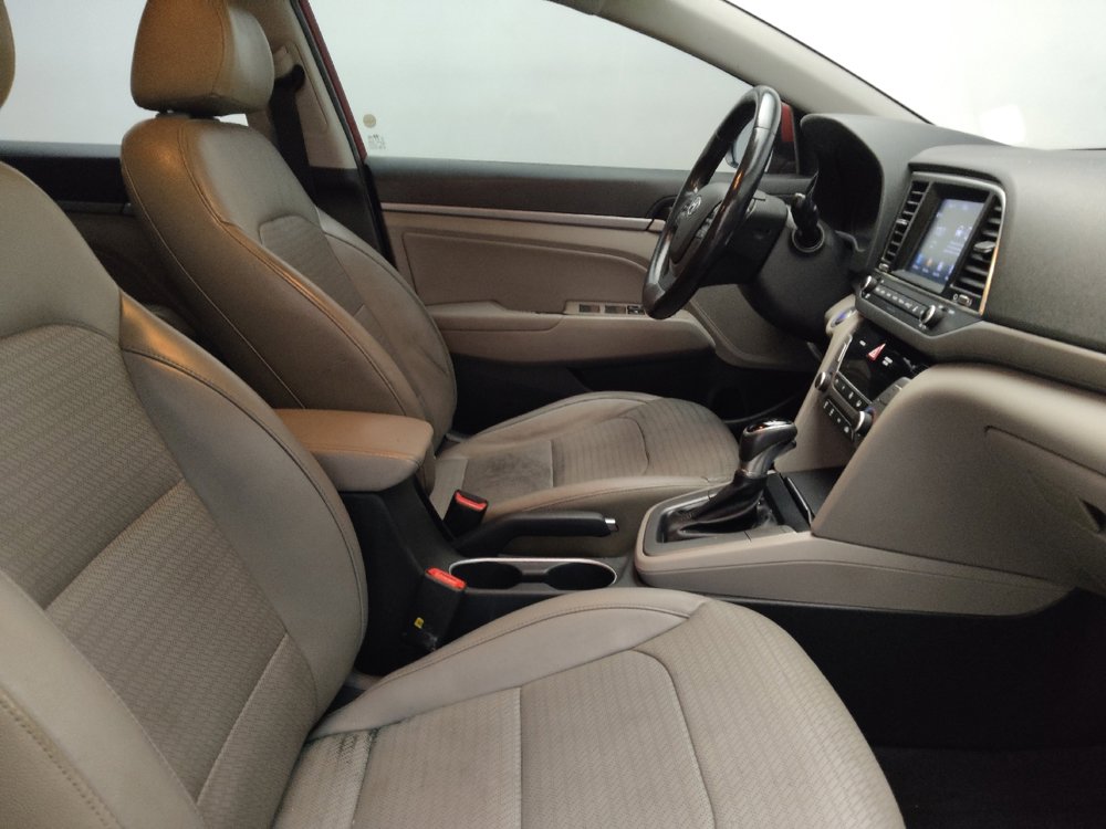 Used 2017 Hyundai Elantra Limited image 21