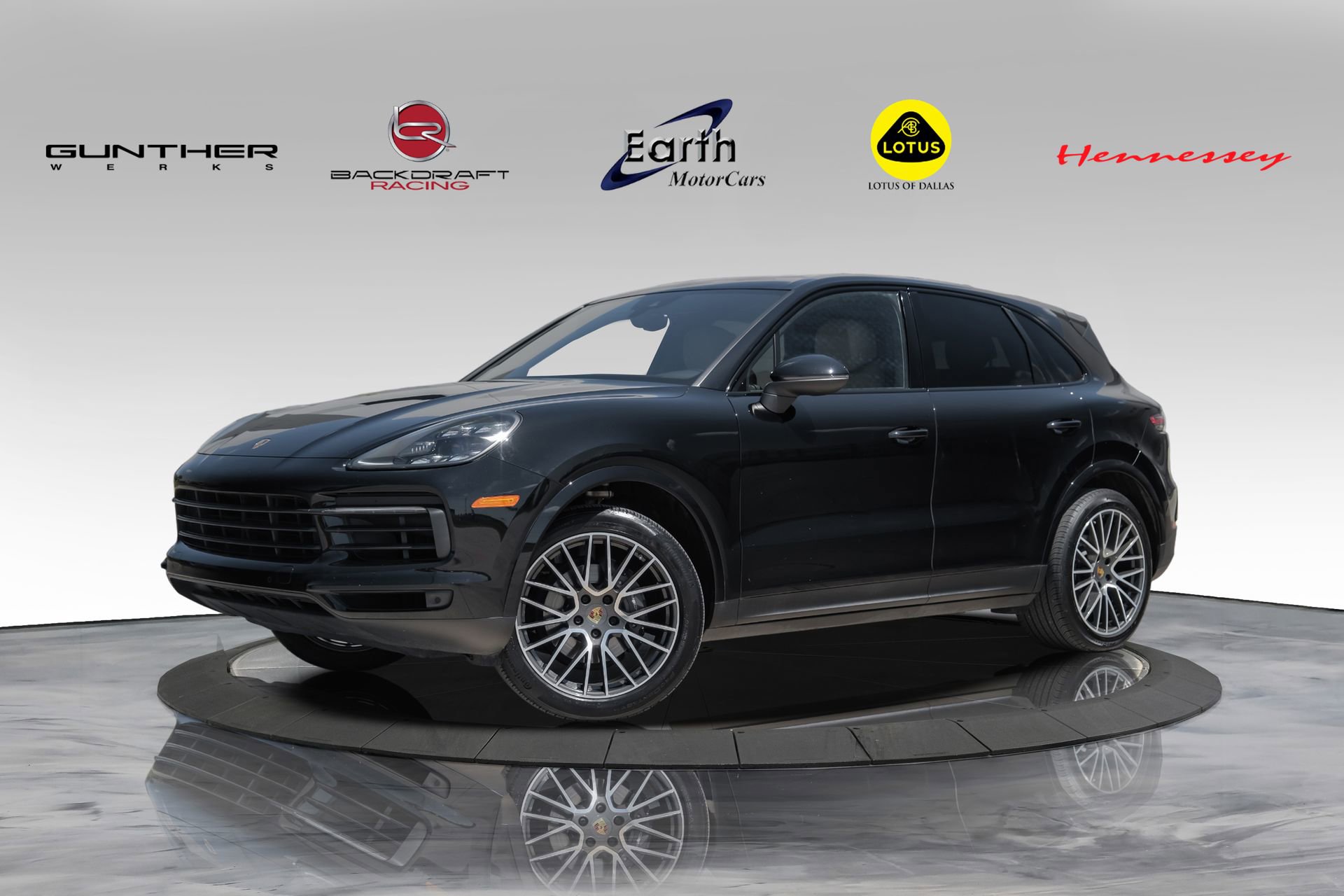 Used 2019 Porsche Cayenne AWD/4WD image 1