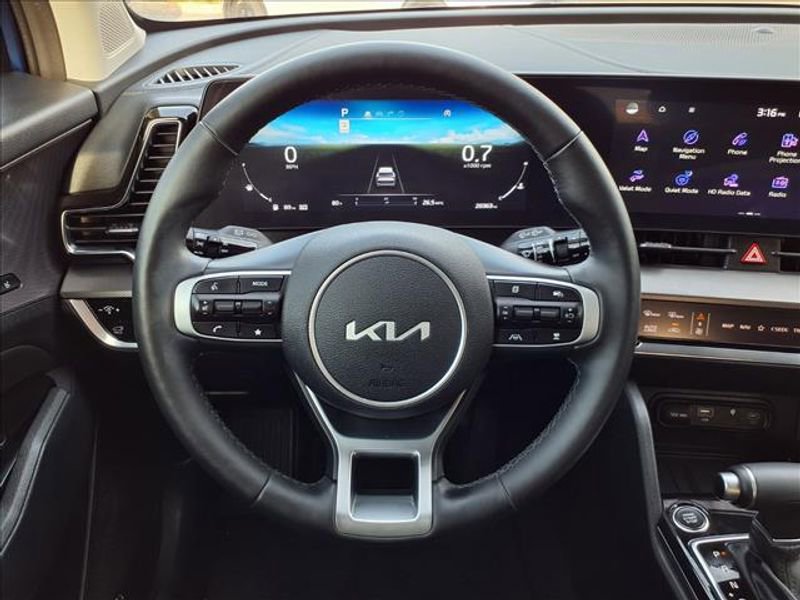 Used 2025 Kia Sportage SX image 14