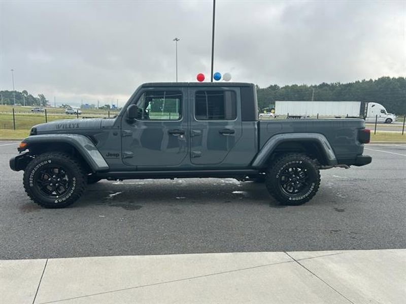 New 2025 Jeep Gladiator Willys AWD/4WD image 4
