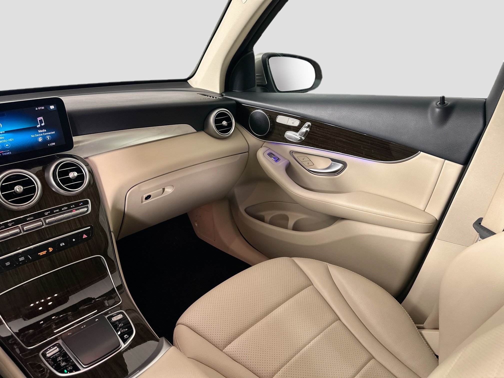 Certified 2022 Mercedes-Benz GLC 300 4MATIC w/ Premium Package Lite image 28