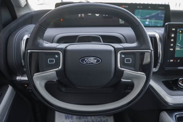 Used 2025 Ford Expedition Max Platinum w/ Driver's Package image 44