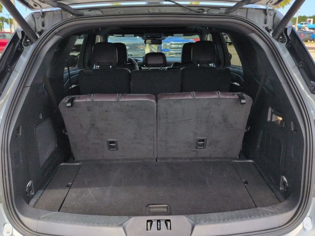 Used 2025 Ford Explorer Platinum AWD/4WD image 13