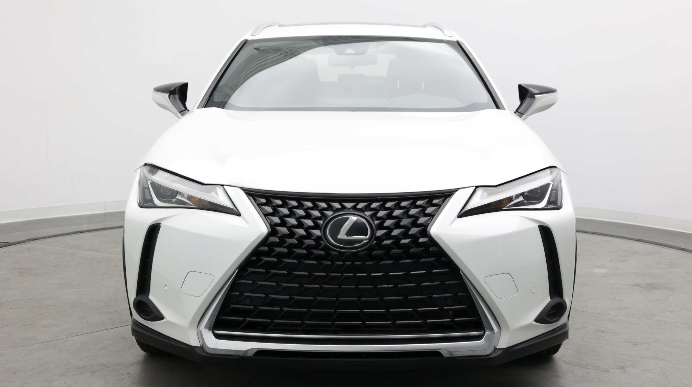 Used 2022 Lexus UX 200 w/ Accessory Package (Z1) FWD image 2