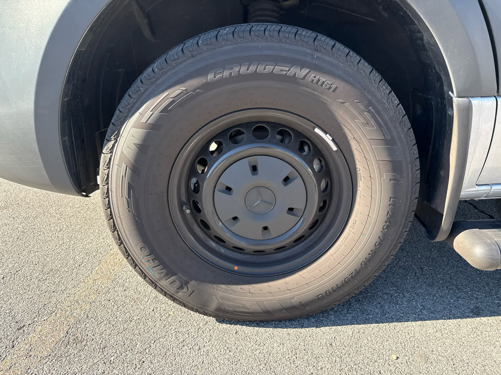 Used 2024 Mercedes-Benz Sprinter 2500 image 9