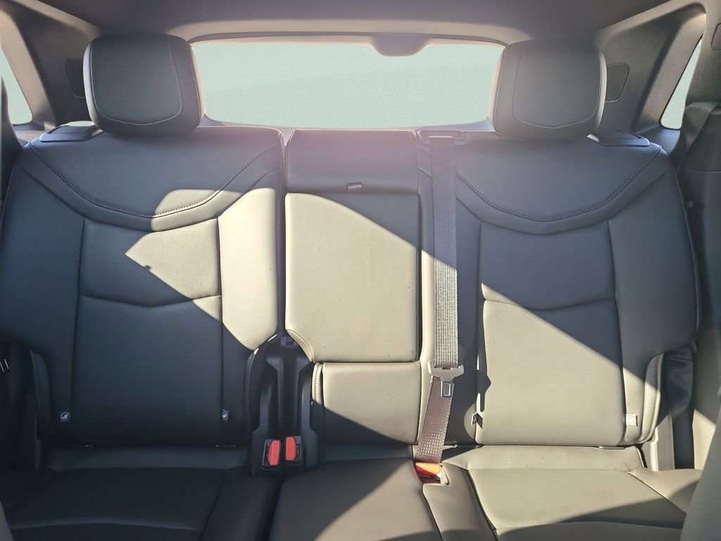 Used 2025 Cadillac XT5 Sportv w/ Technology Package image 13