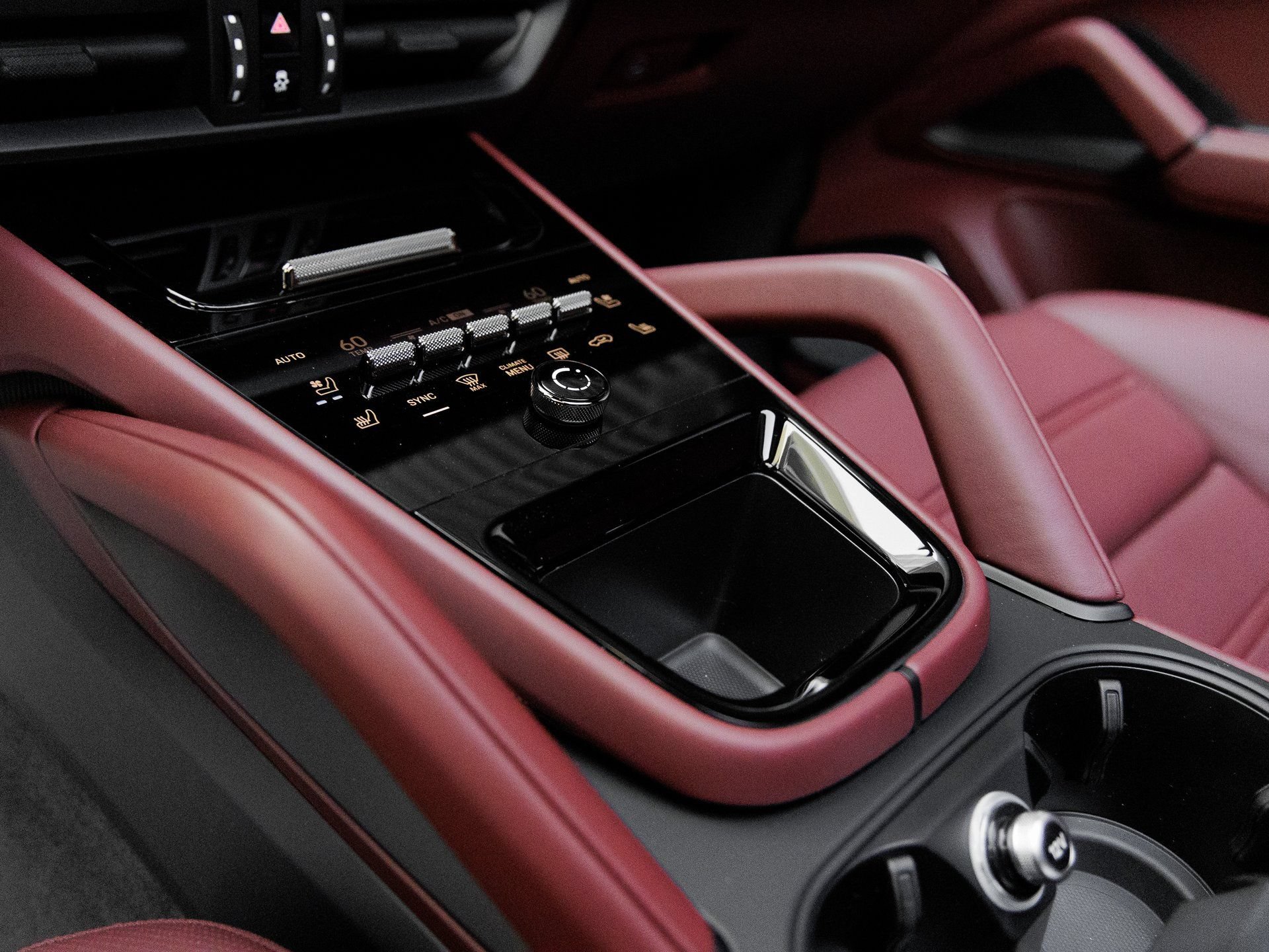 New 2026 Porsche Cayenne Turbo AWD/4WD image 25