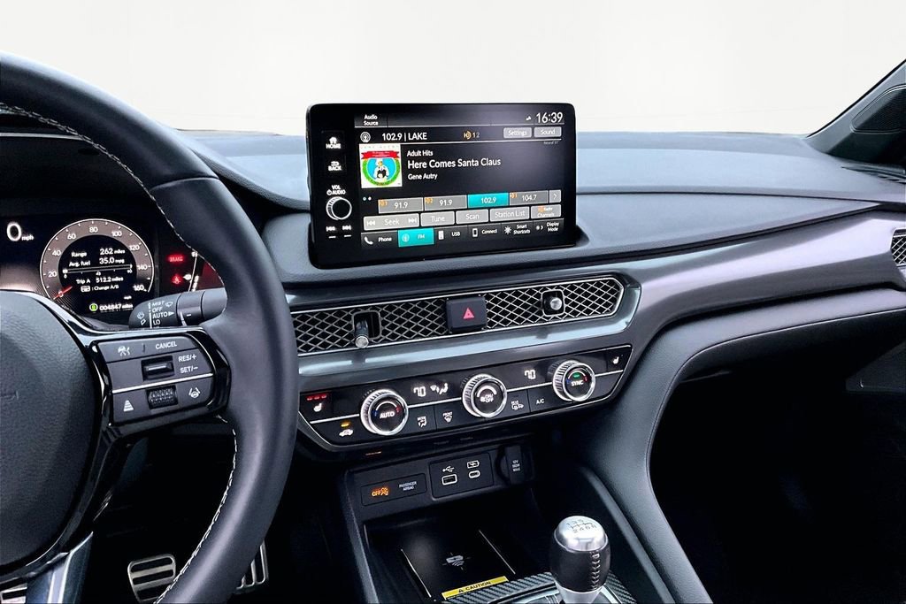 Used 2024 Acura Integra A-Spec image 10