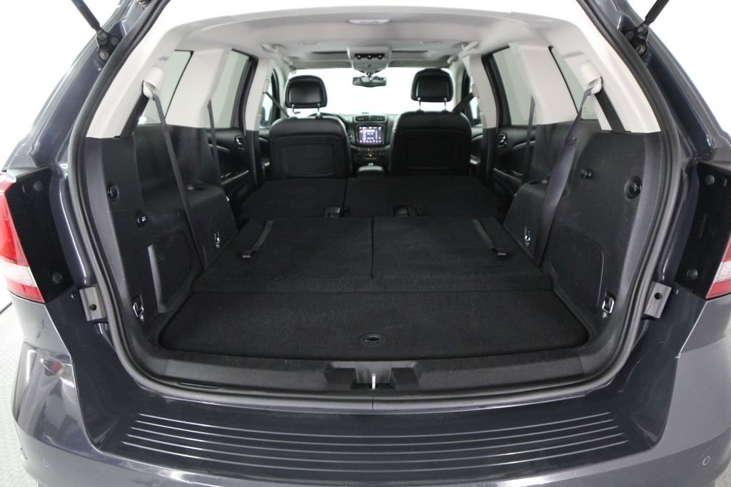 Used 2018 Dodge Journey Crossroad w/ Nav & Sun Group AWD/4WD image 34